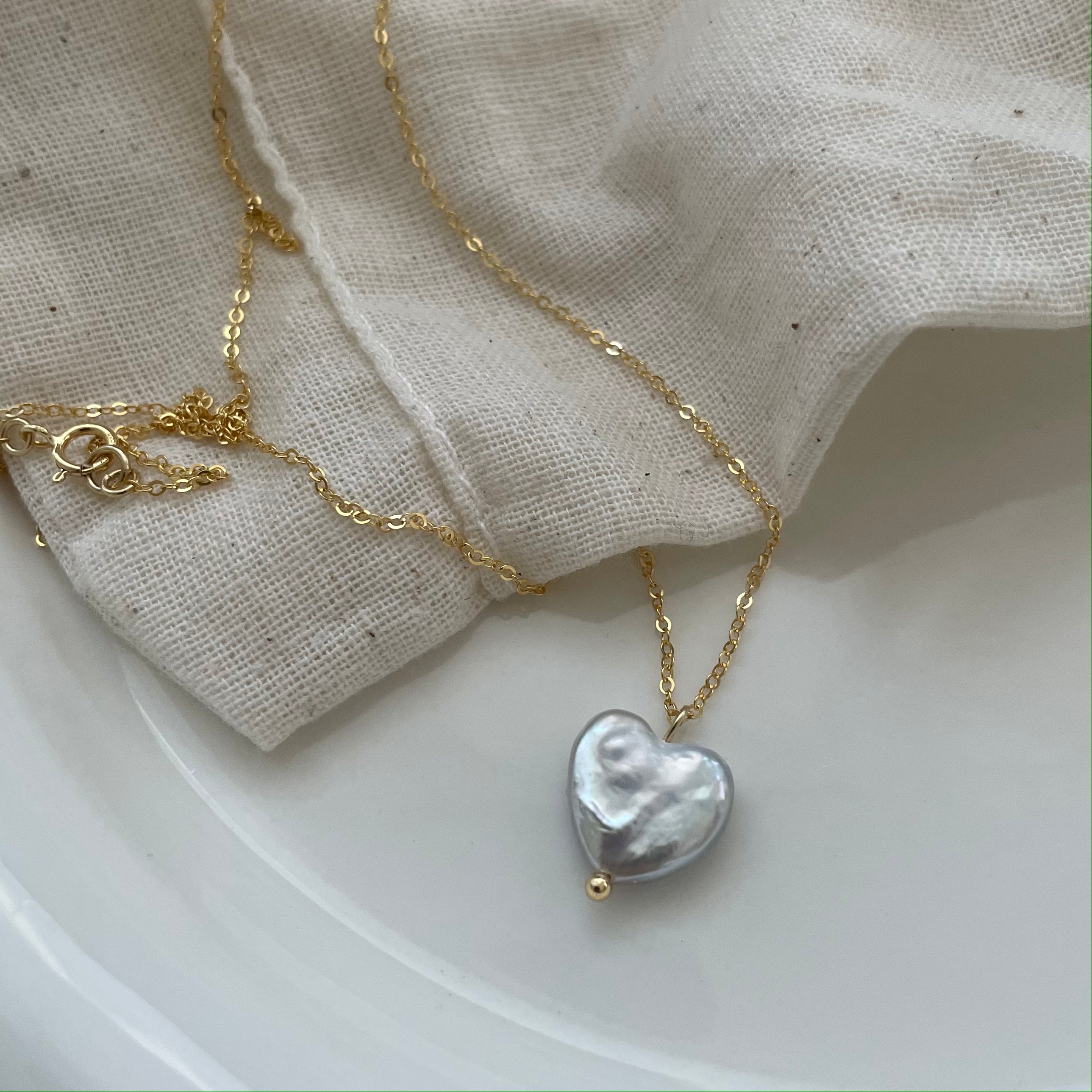 Heart-Shaped Baroque Pearl Necklace with 14ct Gold-Filled Chain - A Symbol of Love and Elegance