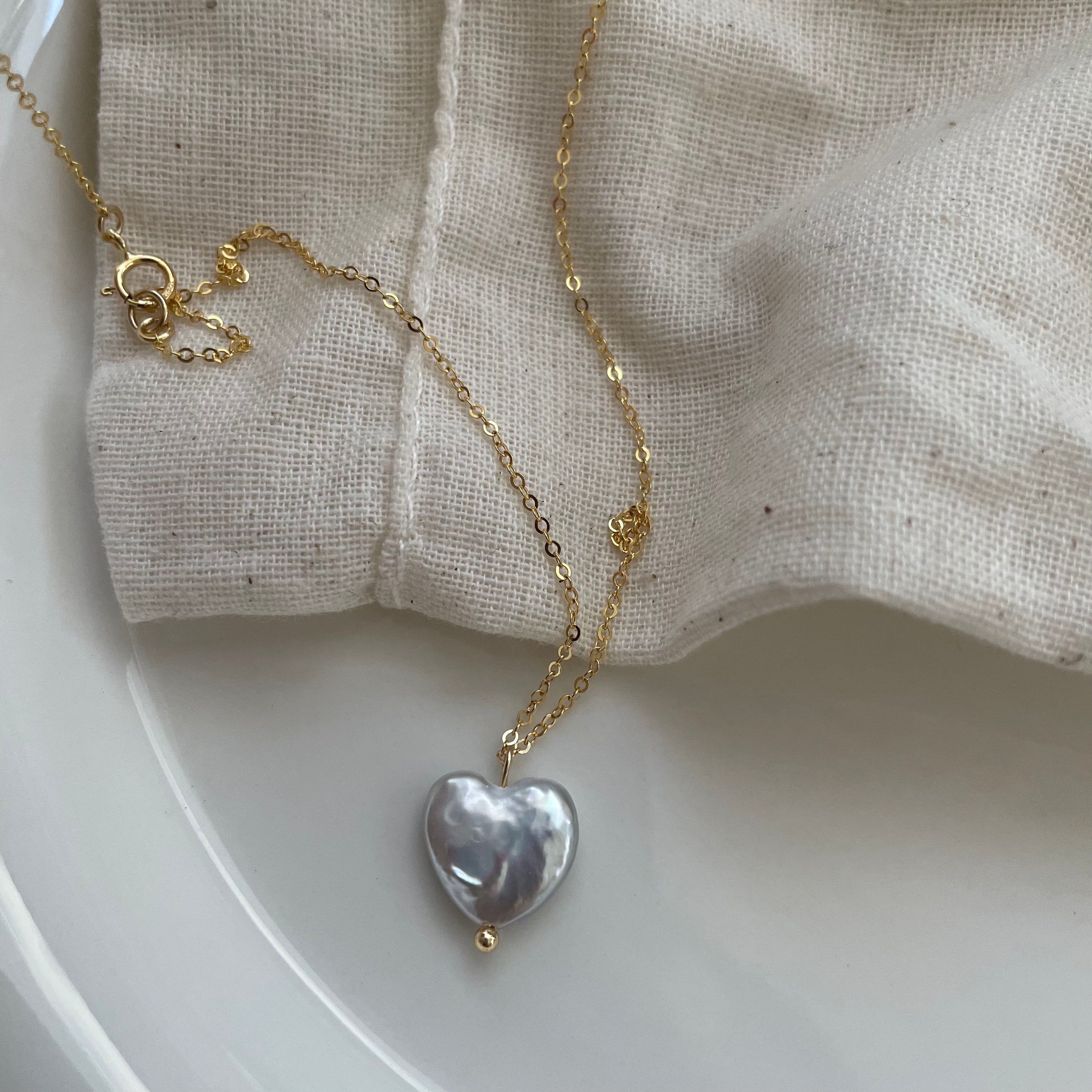 Heart-Shaped Baroque Pearl Necklace with 14ct Gold-Filled Chain - A Symbol of Love and Elegance