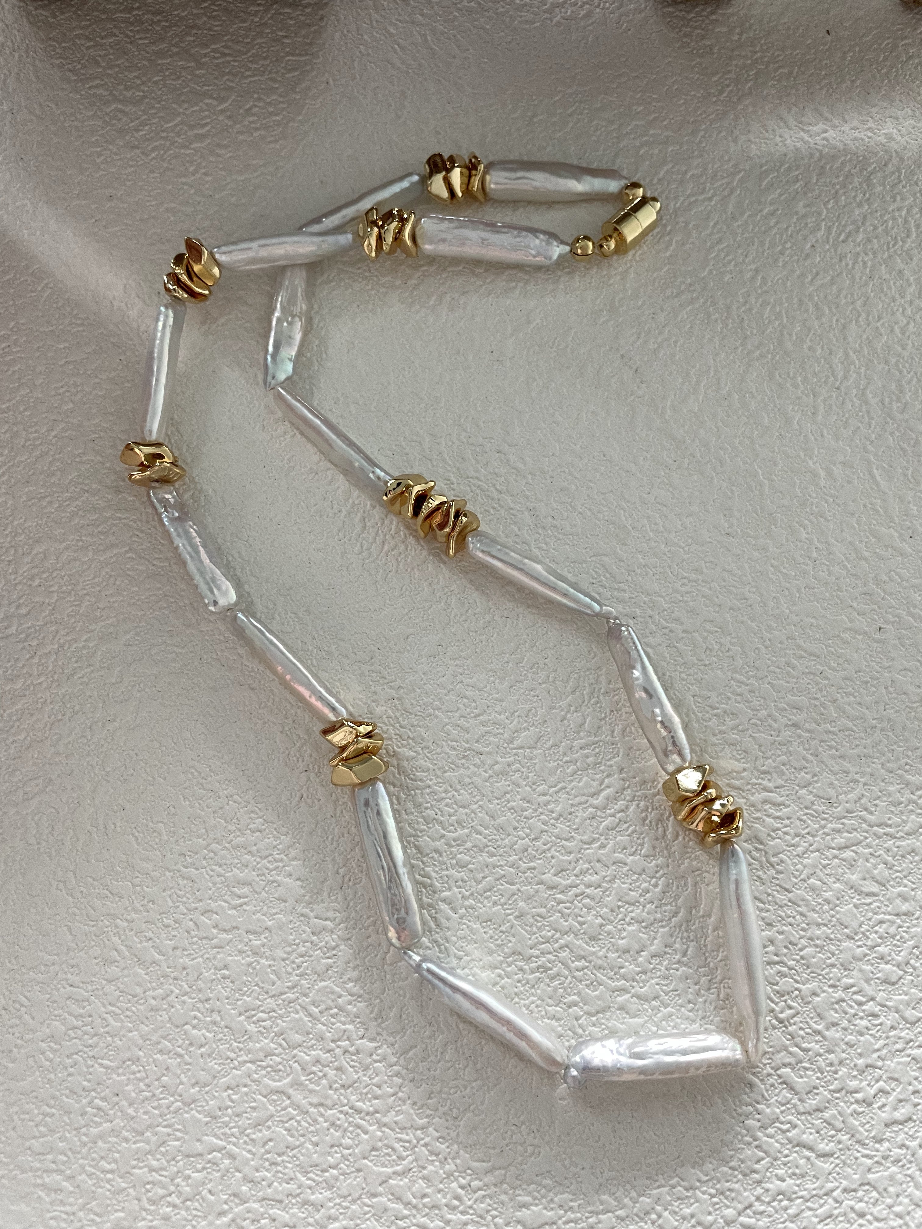 Elegant Baroque Pearl Necklace with 14K Gold-Filled Accents - Unique Natural Freshwater Pearls for a Luxurious Touch