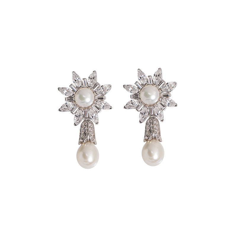 Vintage Diamante Flower Pearl 925 Sterling Silver Stud earrings